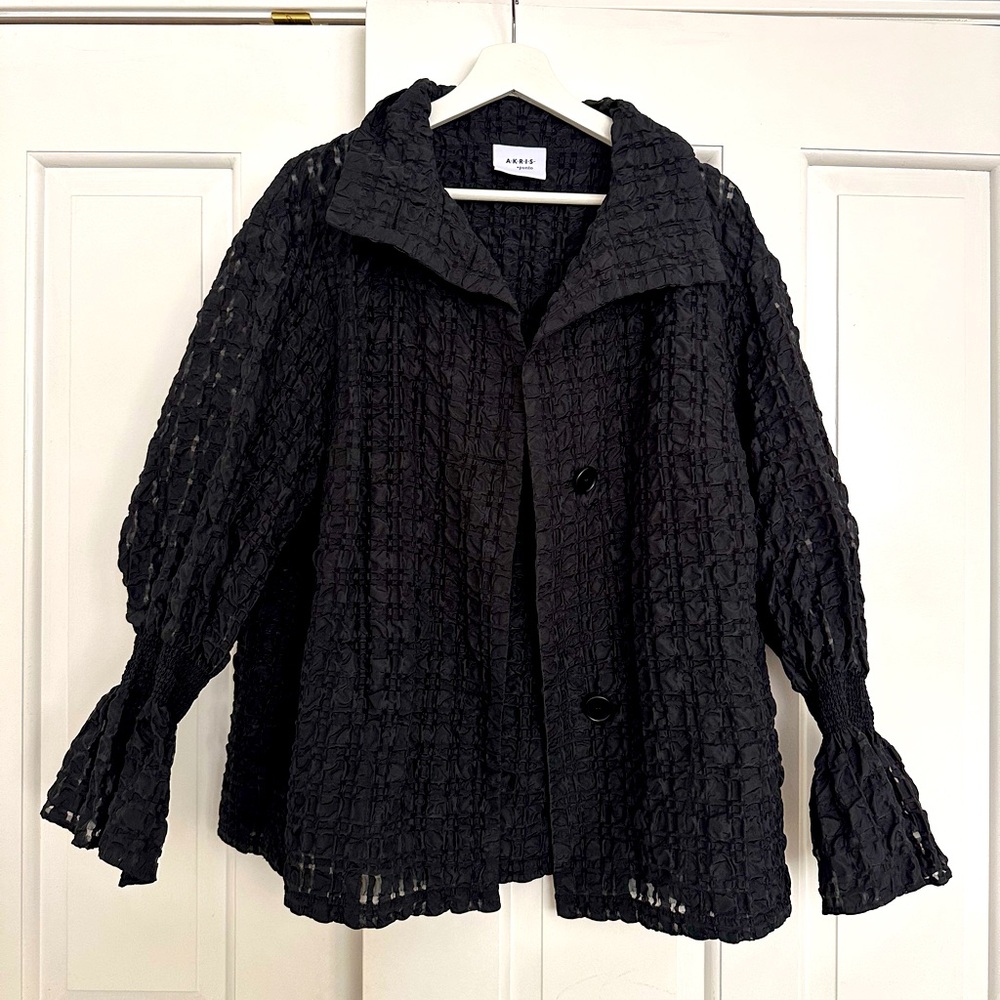 Akris Punto Bell Sleeve Organza Shirt Jacket – Black, Size 6
